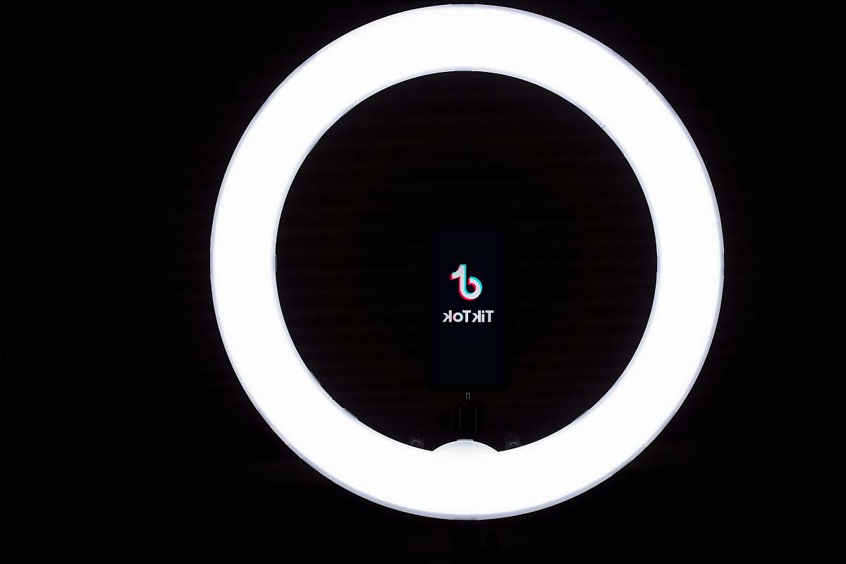 tik tok white and black round light astronomy
